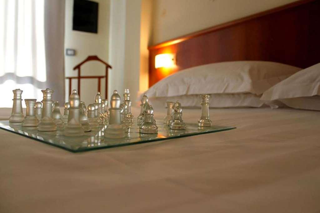 Leonardo Hotel Parma Room photo
